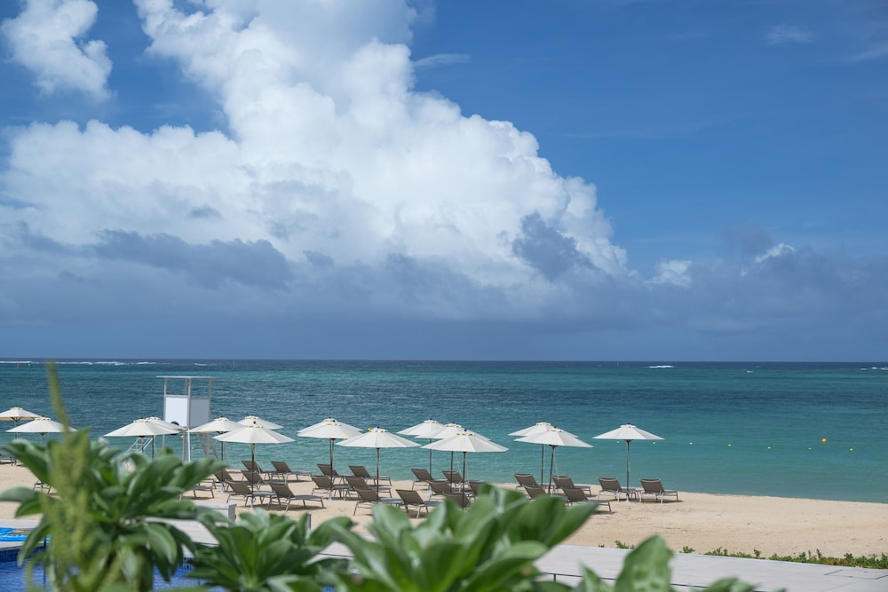 Ryukyu Hotel and Resort Nashiro Beach 46/49