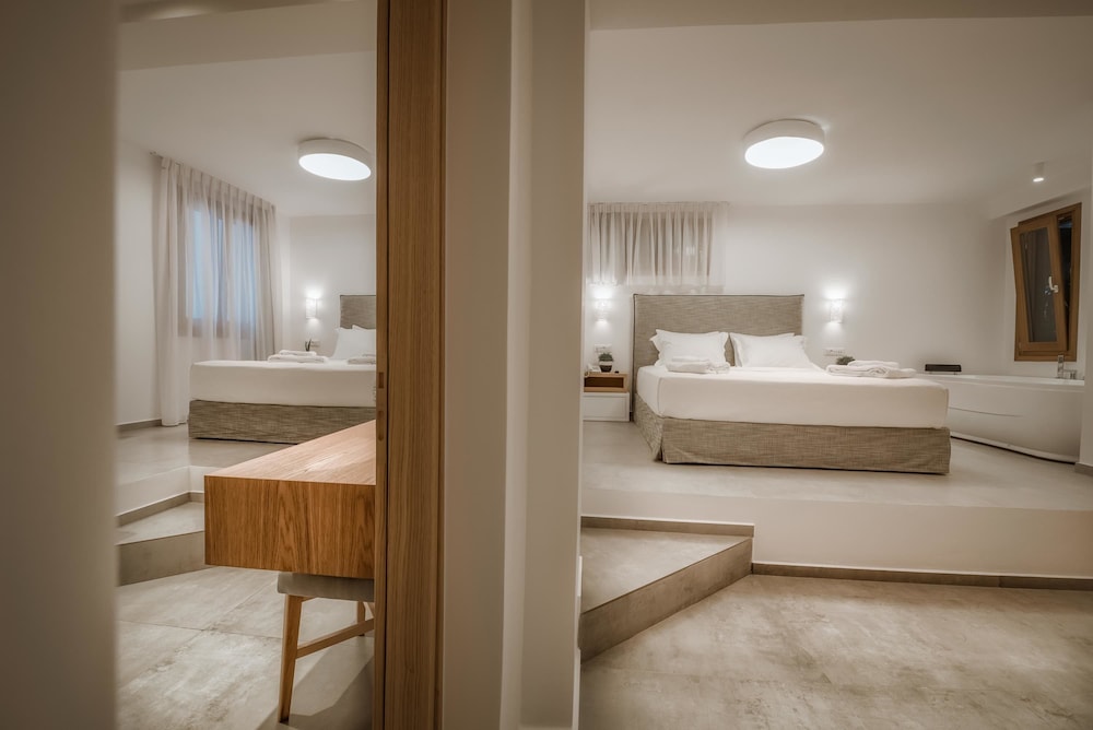 Natura Luxury Boutique Hotel Skopelos 49/50