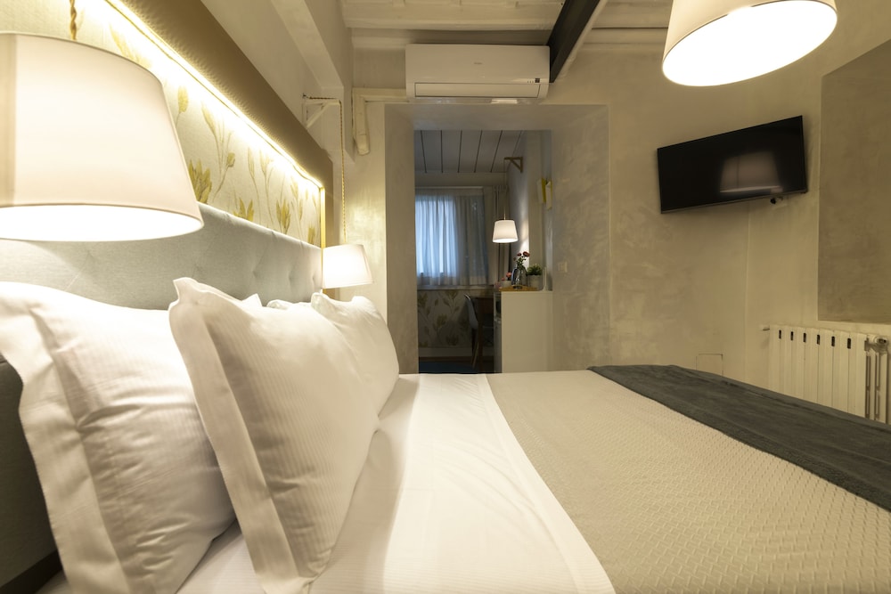 Dulcis Inn Pantheon 28/50