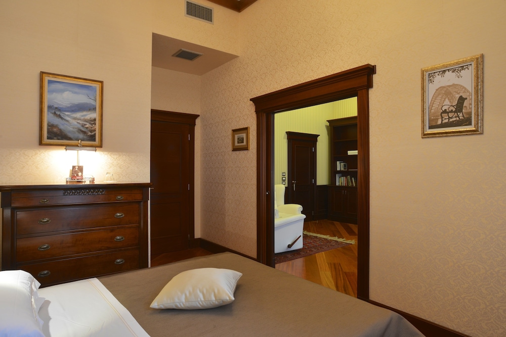 Domus Australia Guest House 22/70