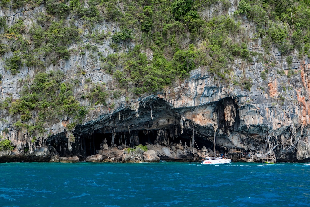 Chaokoh Phiphi Hotel Resort 46/50