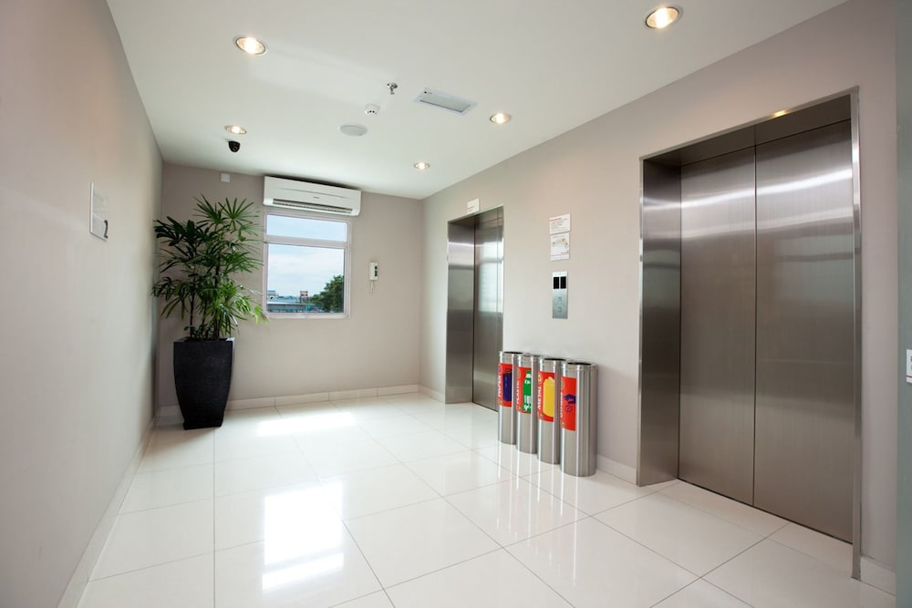 Lobby at Tune Hotel Danga Bay, JOHOR BAHRU
