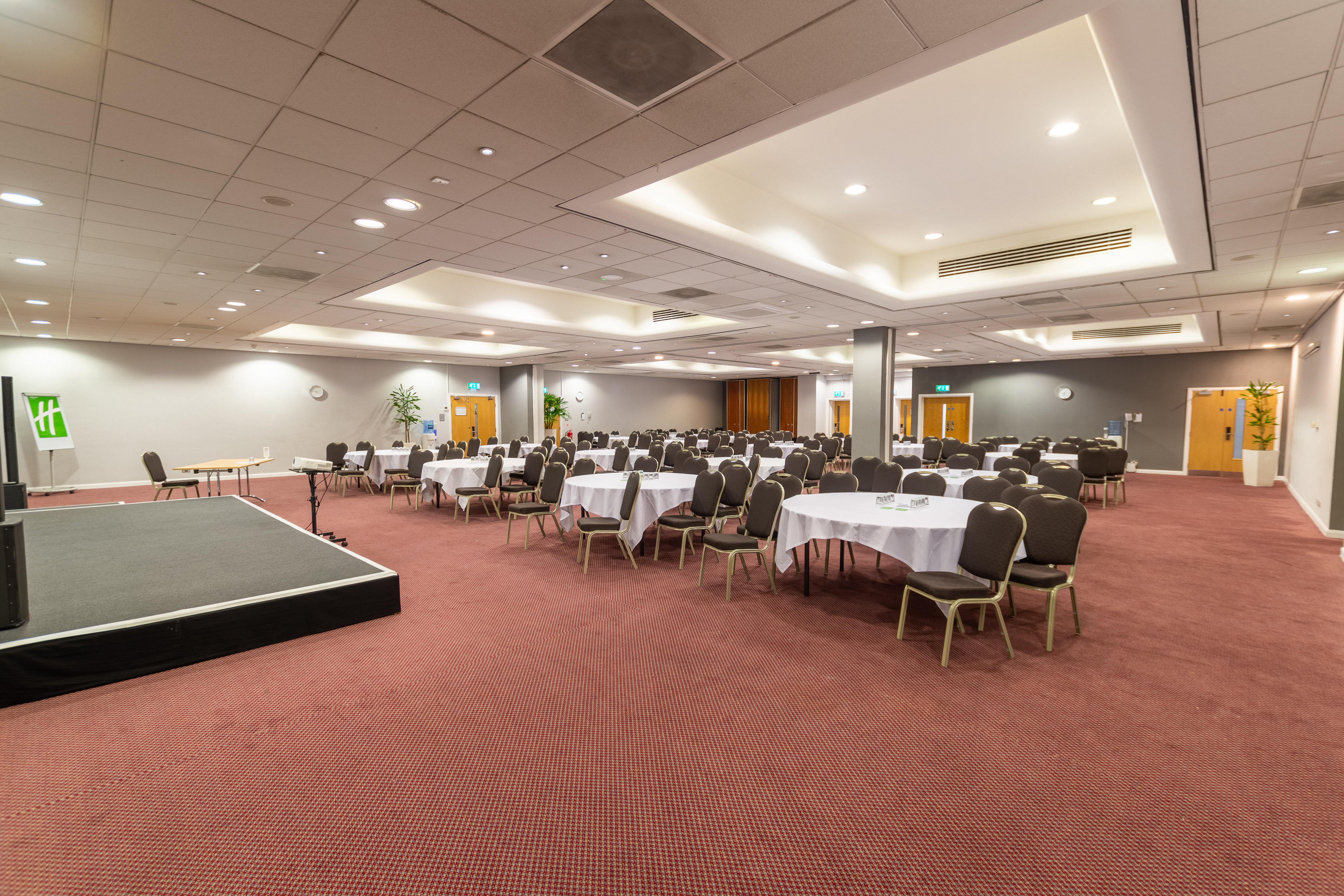 HOLIDAY INN LIVERPOOL 25/50
