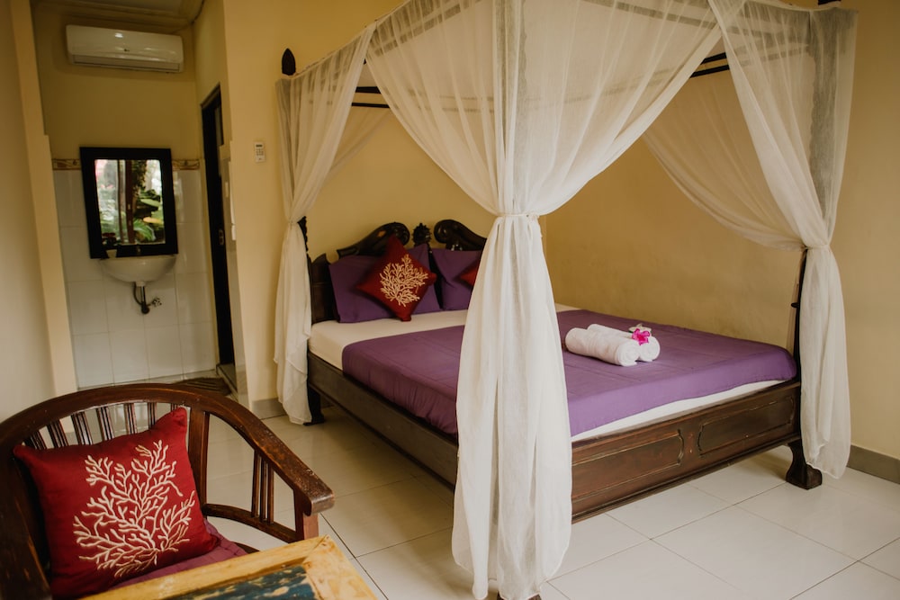 Nyoman Warta Accommodation 9/25