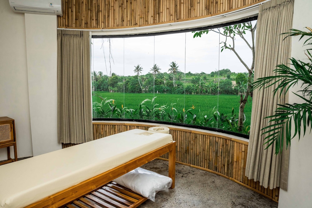 Shanti Boutique Retreat 40/57