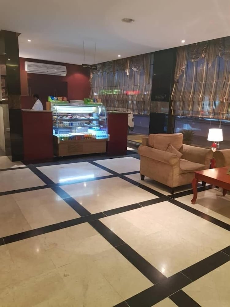 Almuhaidb Nadwaa Aparthotel 17/19