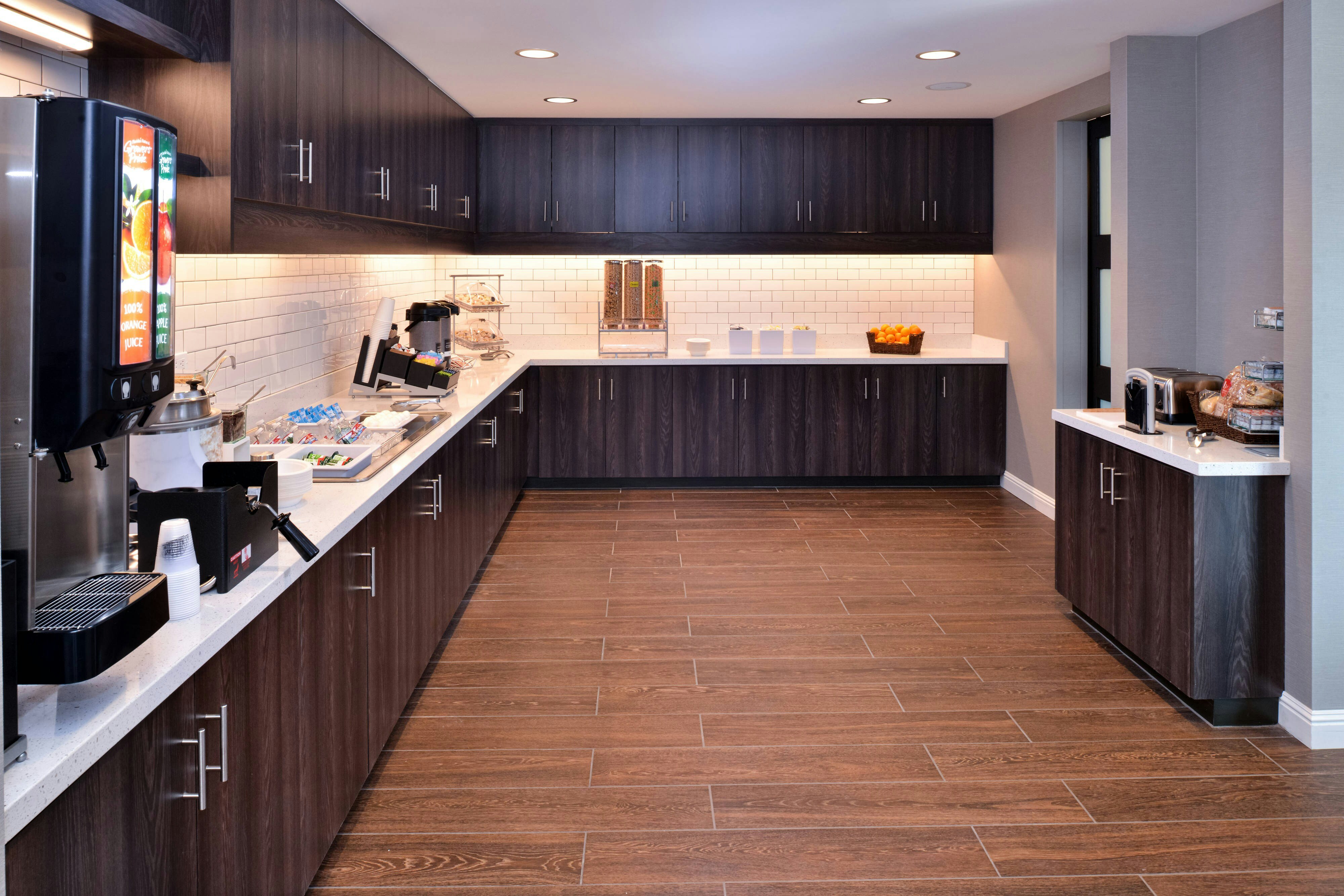 Residence Inn by Marriott Bakersfield West 5/42