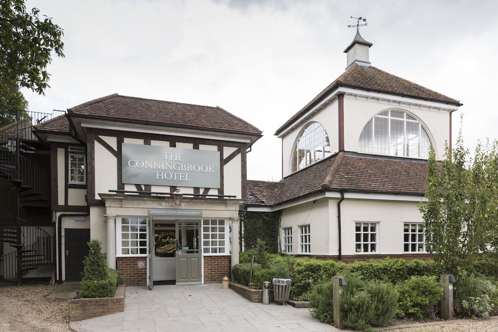 The Conningbrook Hotel 2/50