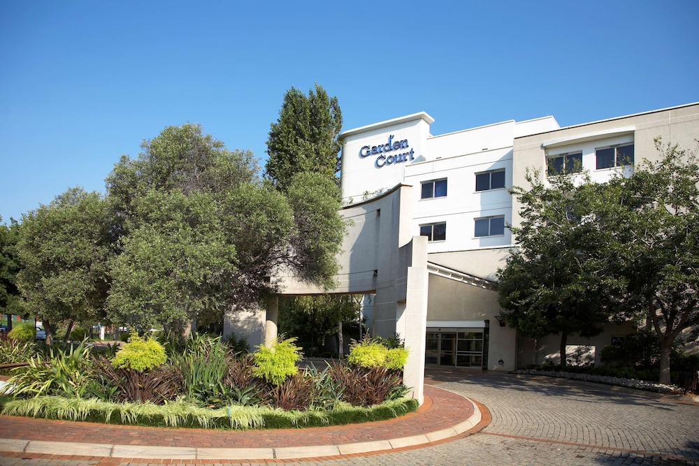 Garden Court Eastgate 3/34