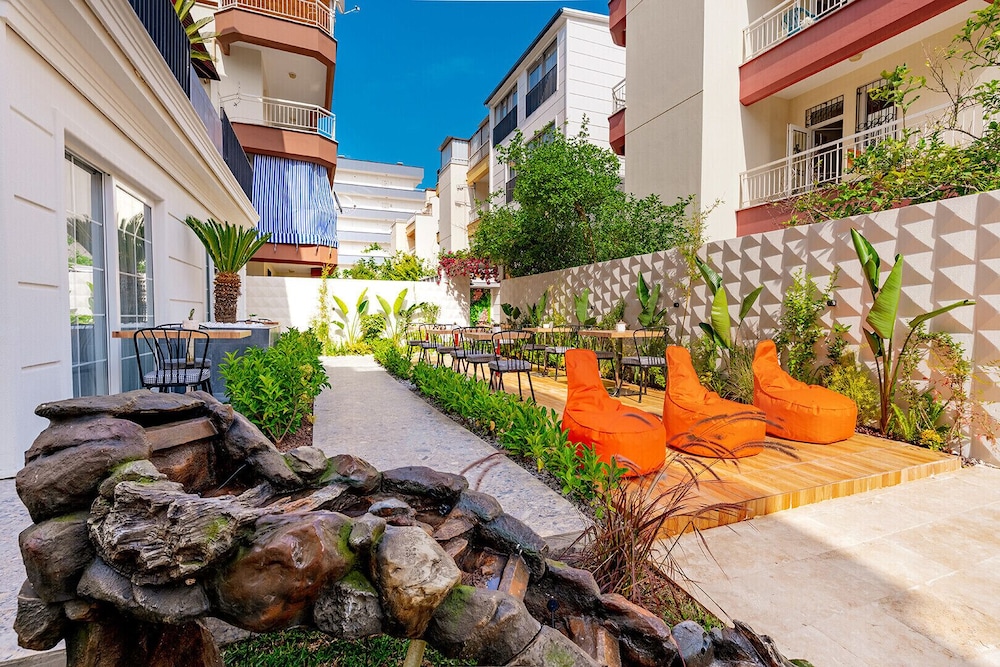 Echinus Hotels 43/48