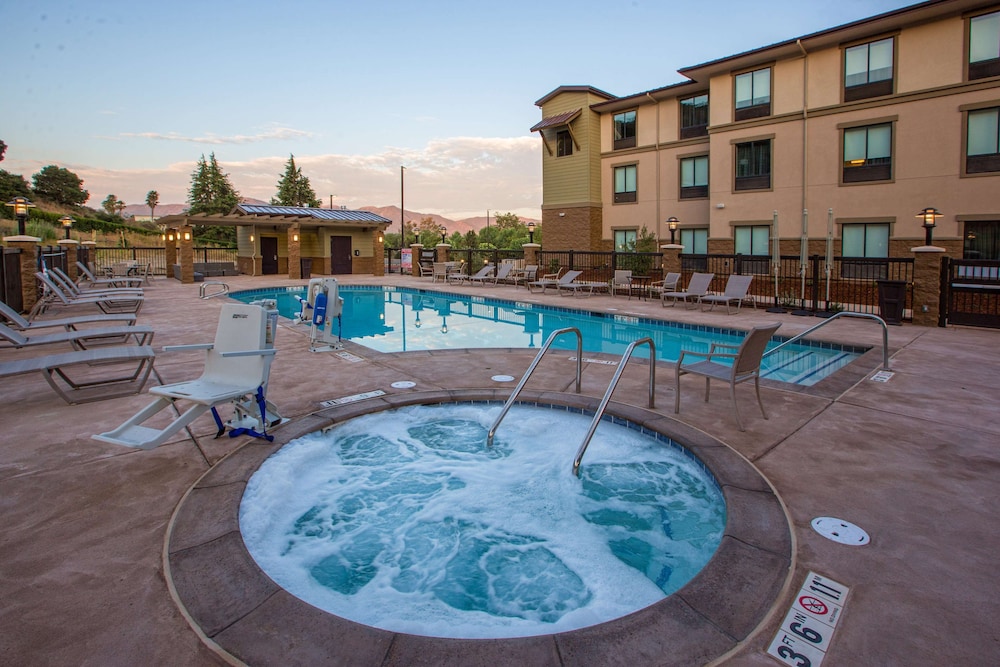 Hampton Inn & Suites Buellton/Santa Ynez Valley in BUELLTON - CA
