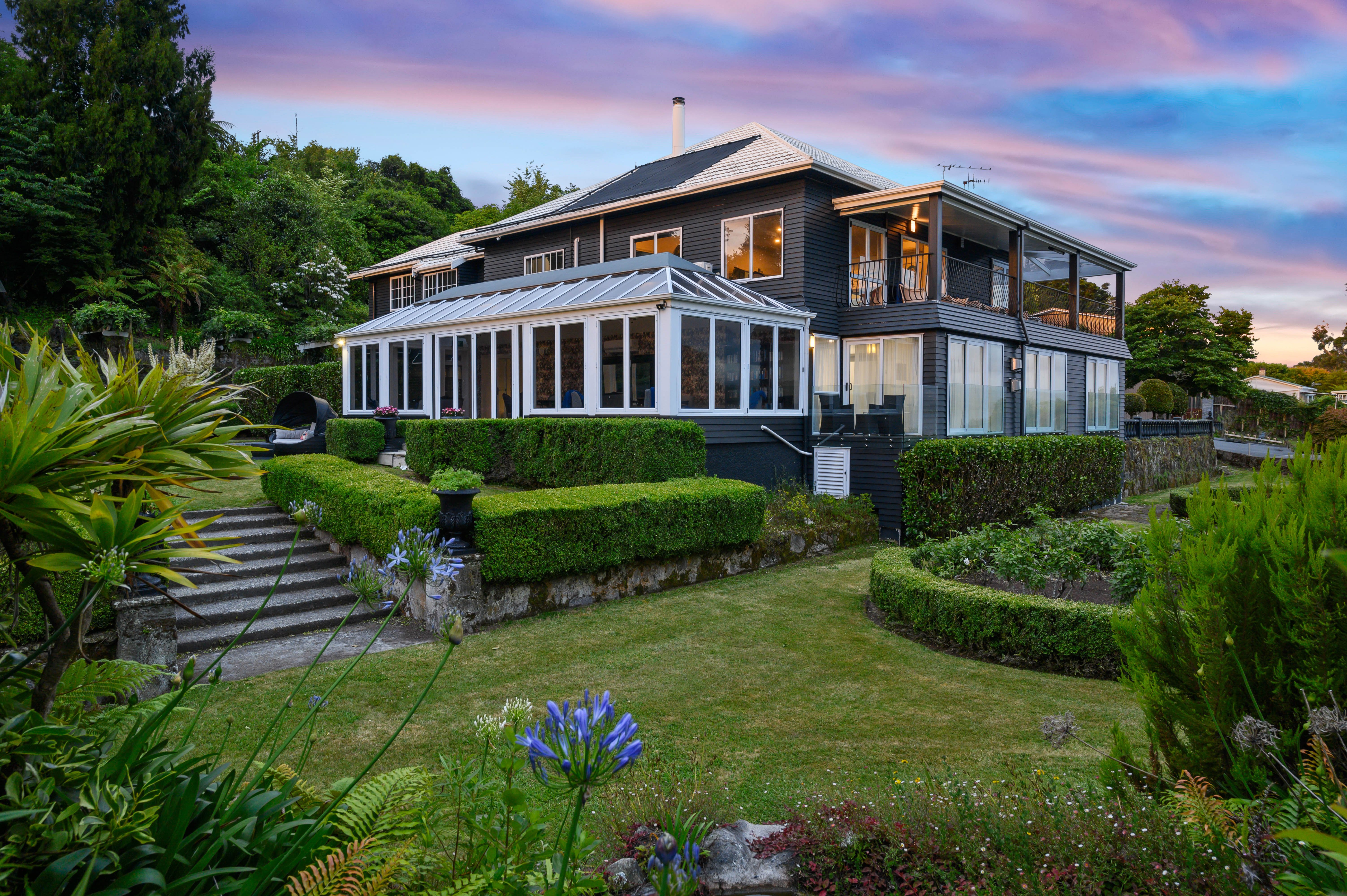 Black Swan Lakeside Boutique Hotel 20/21