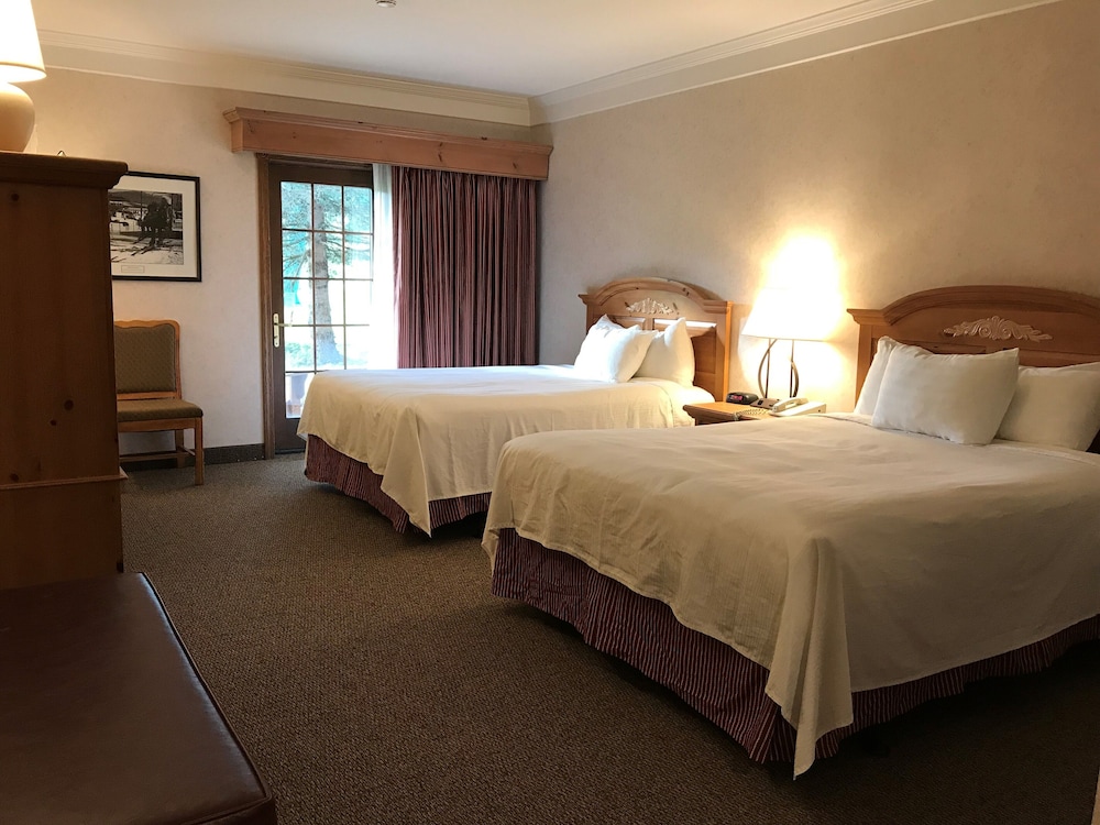 The Inn at Holiday Valley 10/50