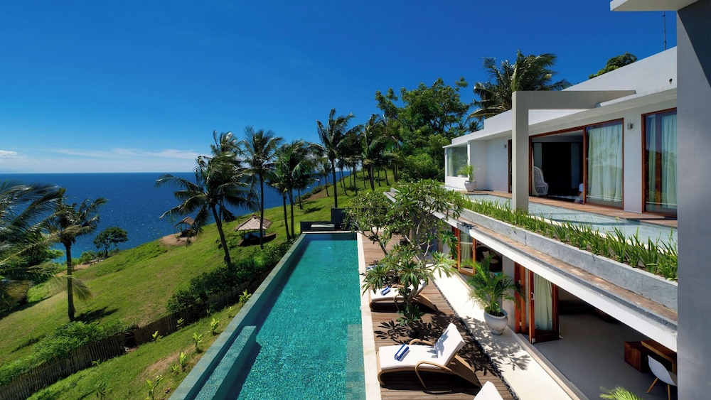 Malimbu Cliff Villa 54/56