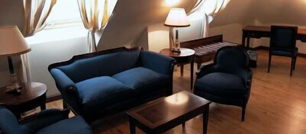 Hotel Santiago 41/52