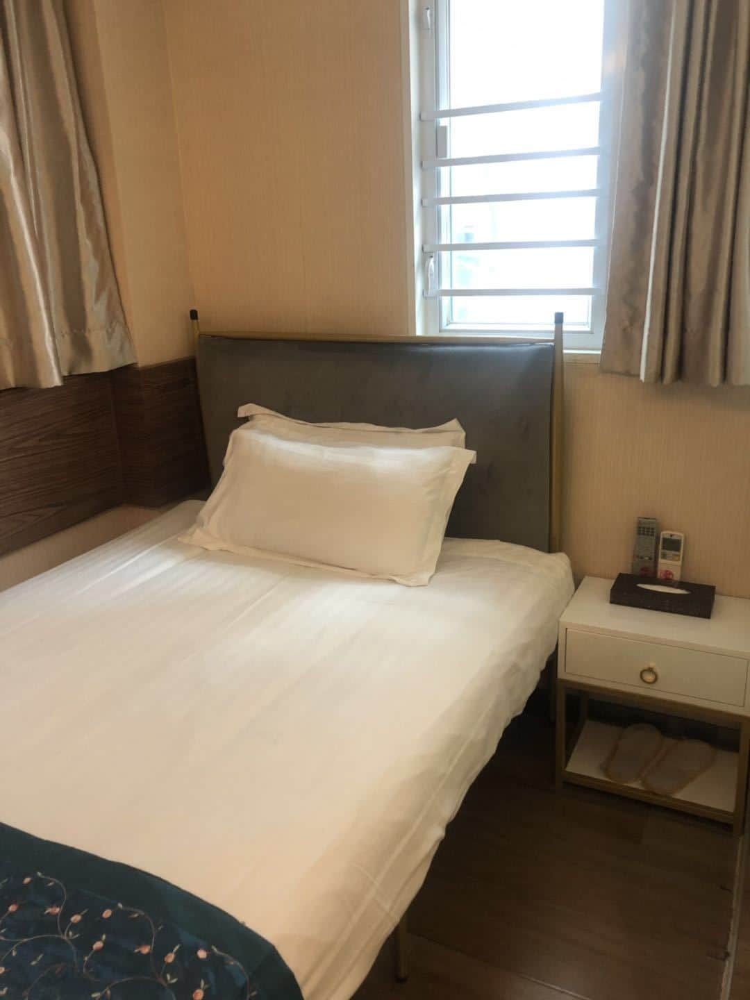 STANDARD, DOUBLE BED