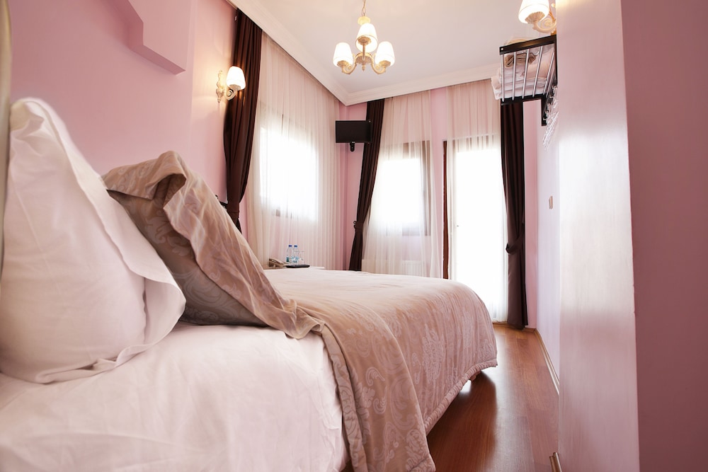 Nizam Butik Otel Buyukada 20/50