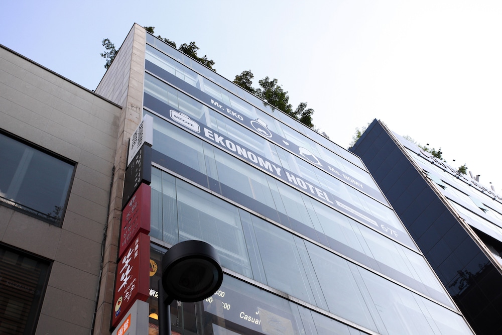 Ekonomy Hotel Myeongdong Premier 6/48