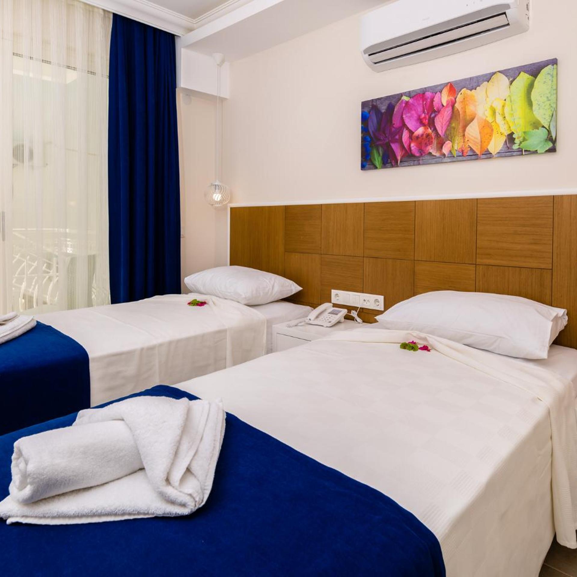 Oreo Hotel 25/74