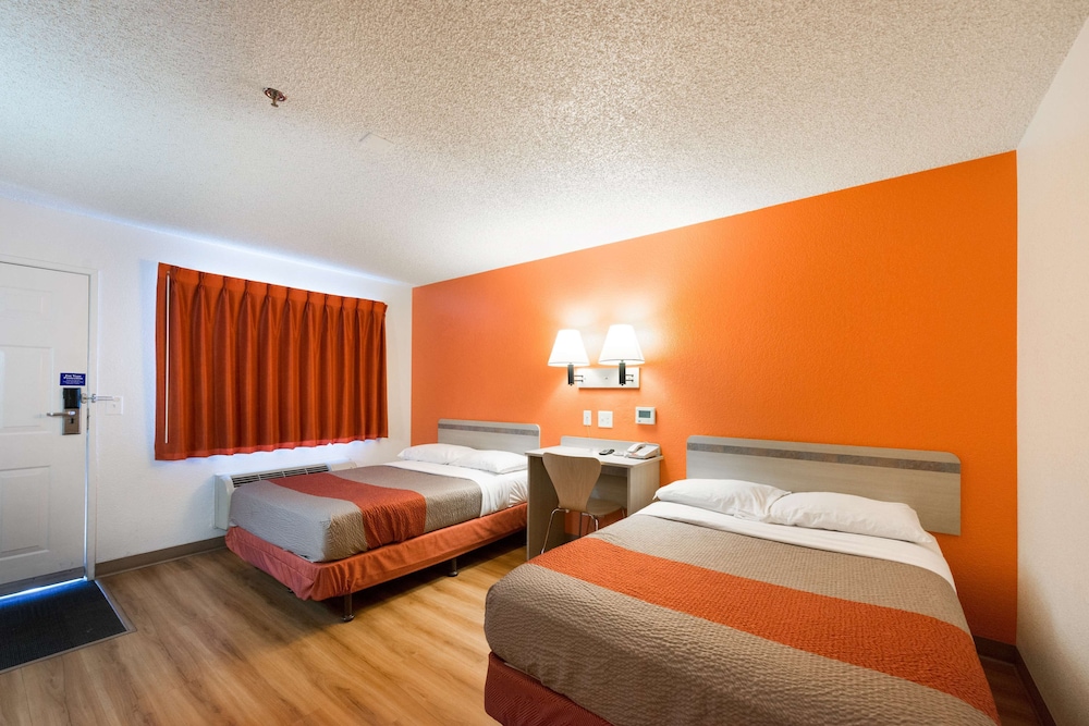 Motel6 Sparks, NV - Airport - Sparks 27/52