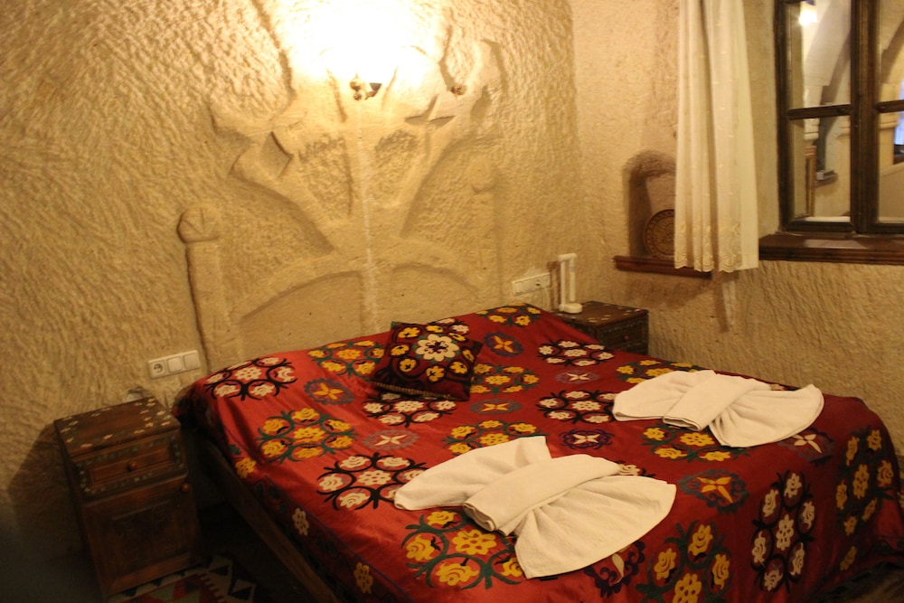 Kismet Cave House 39/50