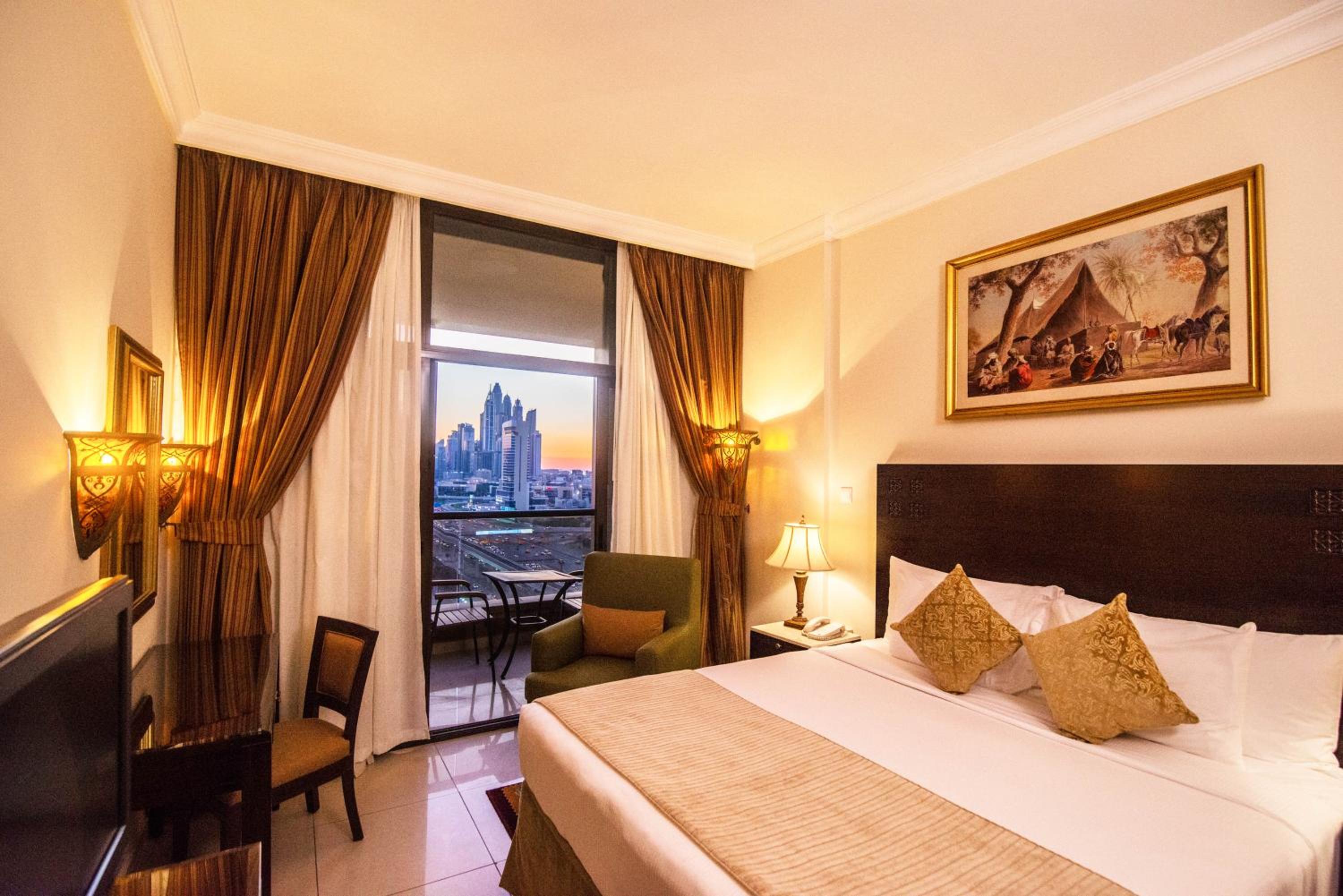 Family Two Bedroom Apartment - Skyline View