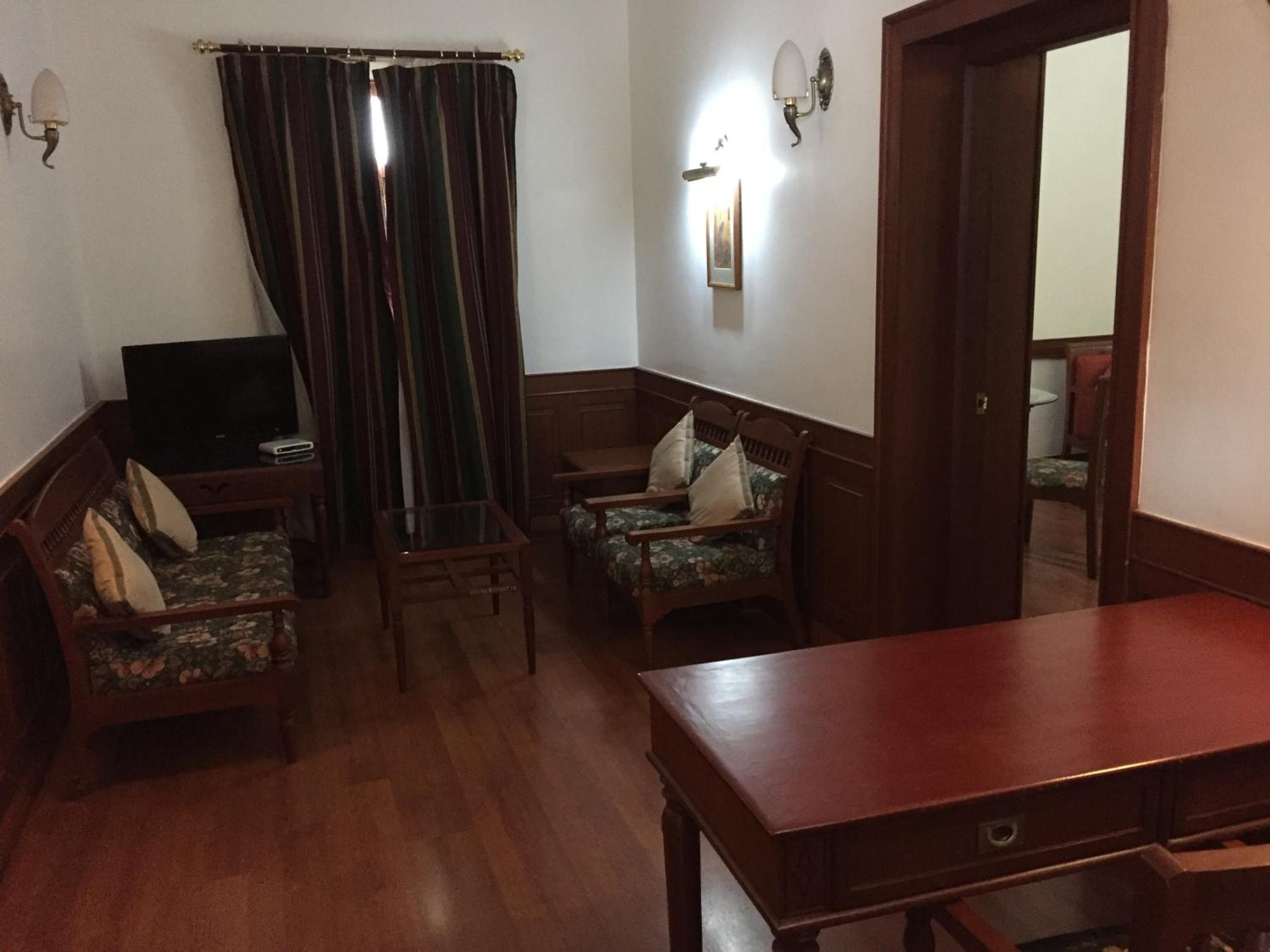 Ktdc Mascot Hotel 32/55