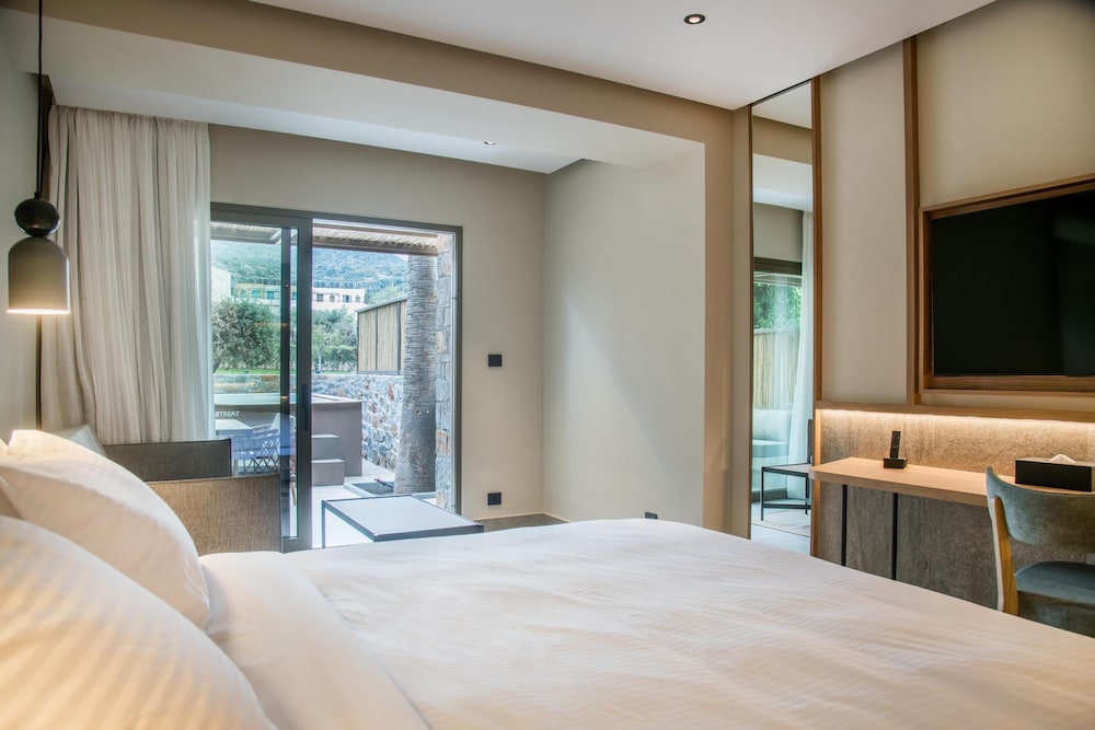 CLASSIC, DOUBLE BED, GARDEN VIEW, OUTDOOR JETTED TUB