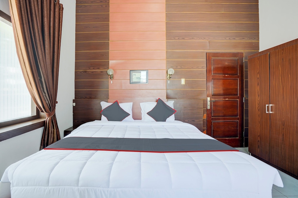Hotel O Padang near Pantai Padang formerly Hotel Ranah Bundo 23/40