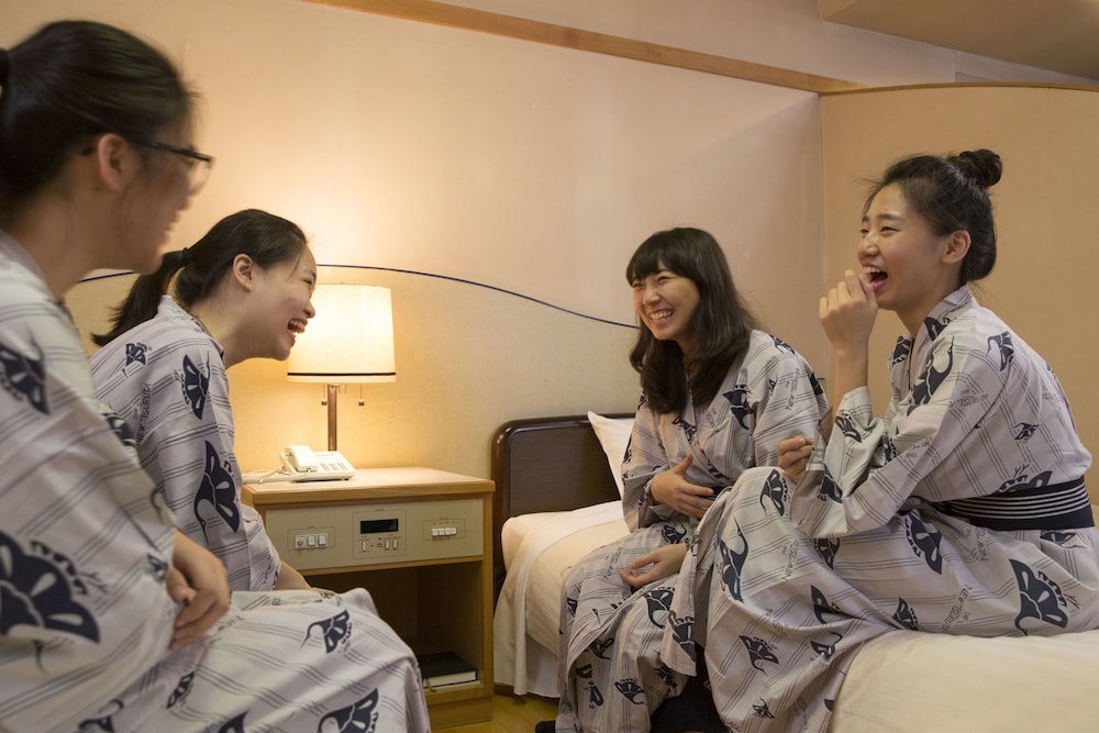 Hotel New Tsuruta 59/71