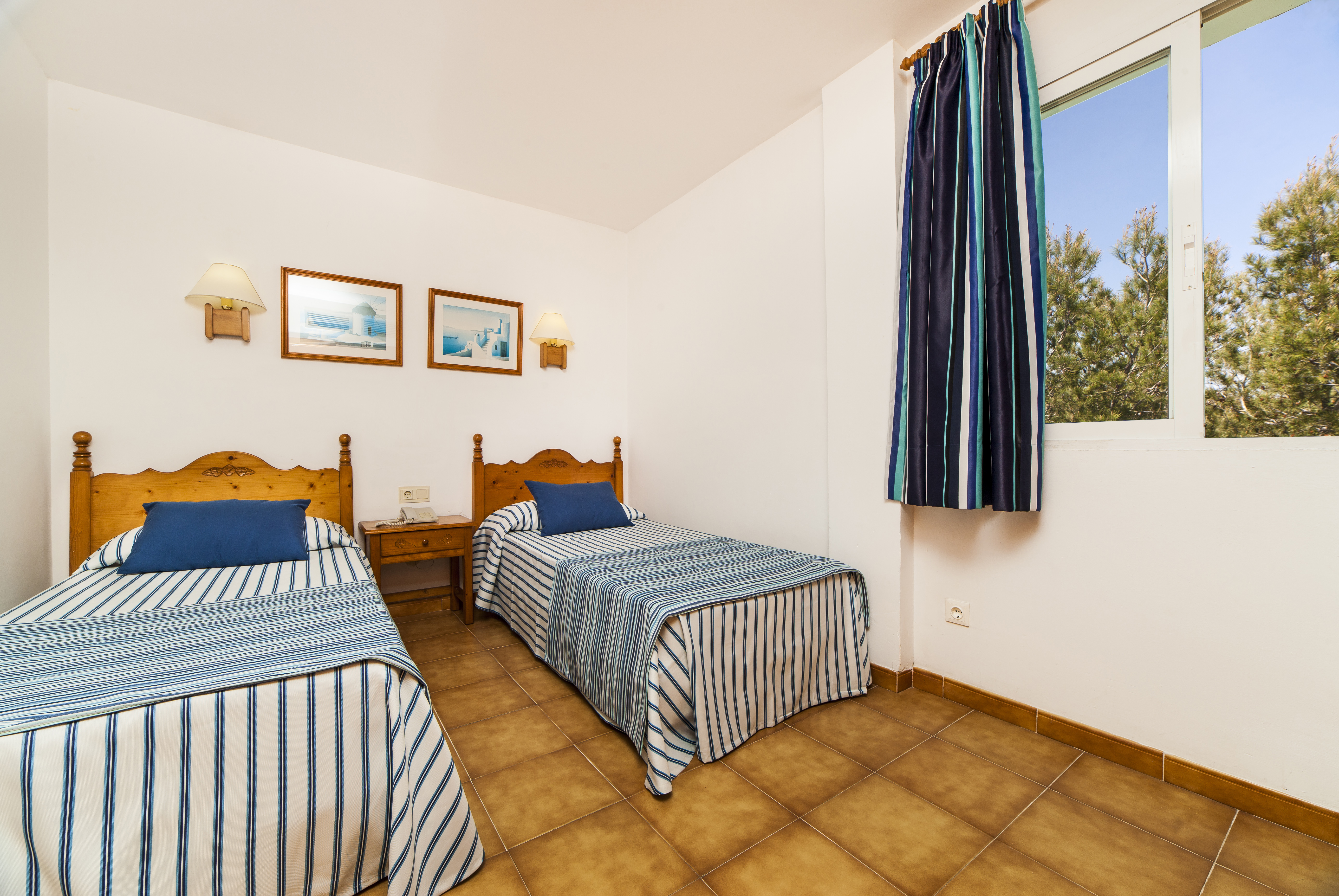 GLOBALES APARTAMENTOS CALA VIÑAS 3/20