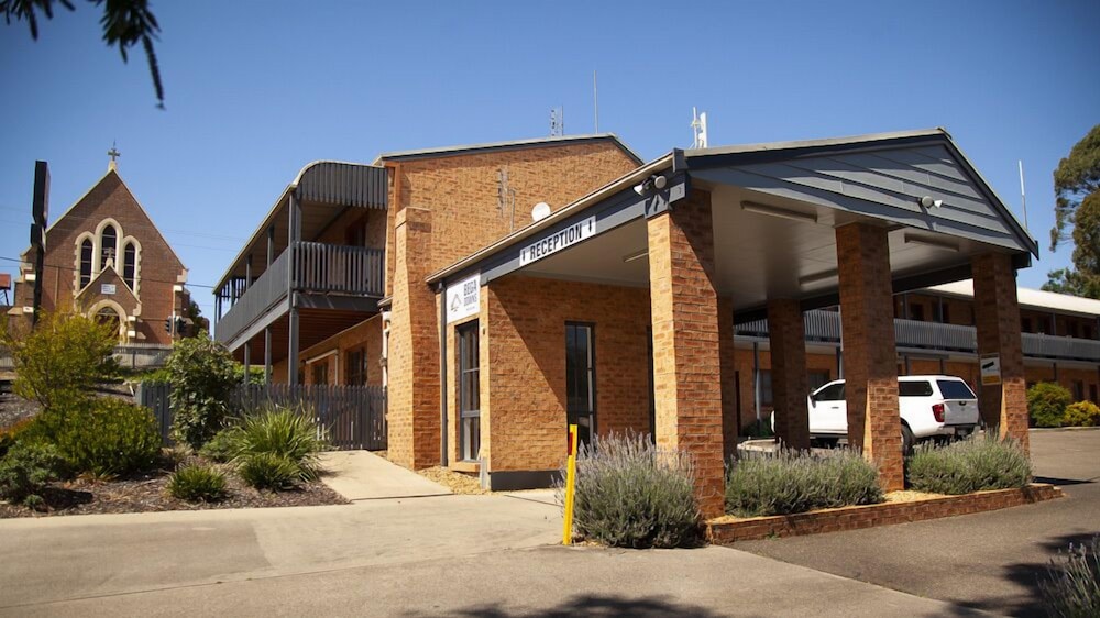 Bega Downs Motor Inn 5/44