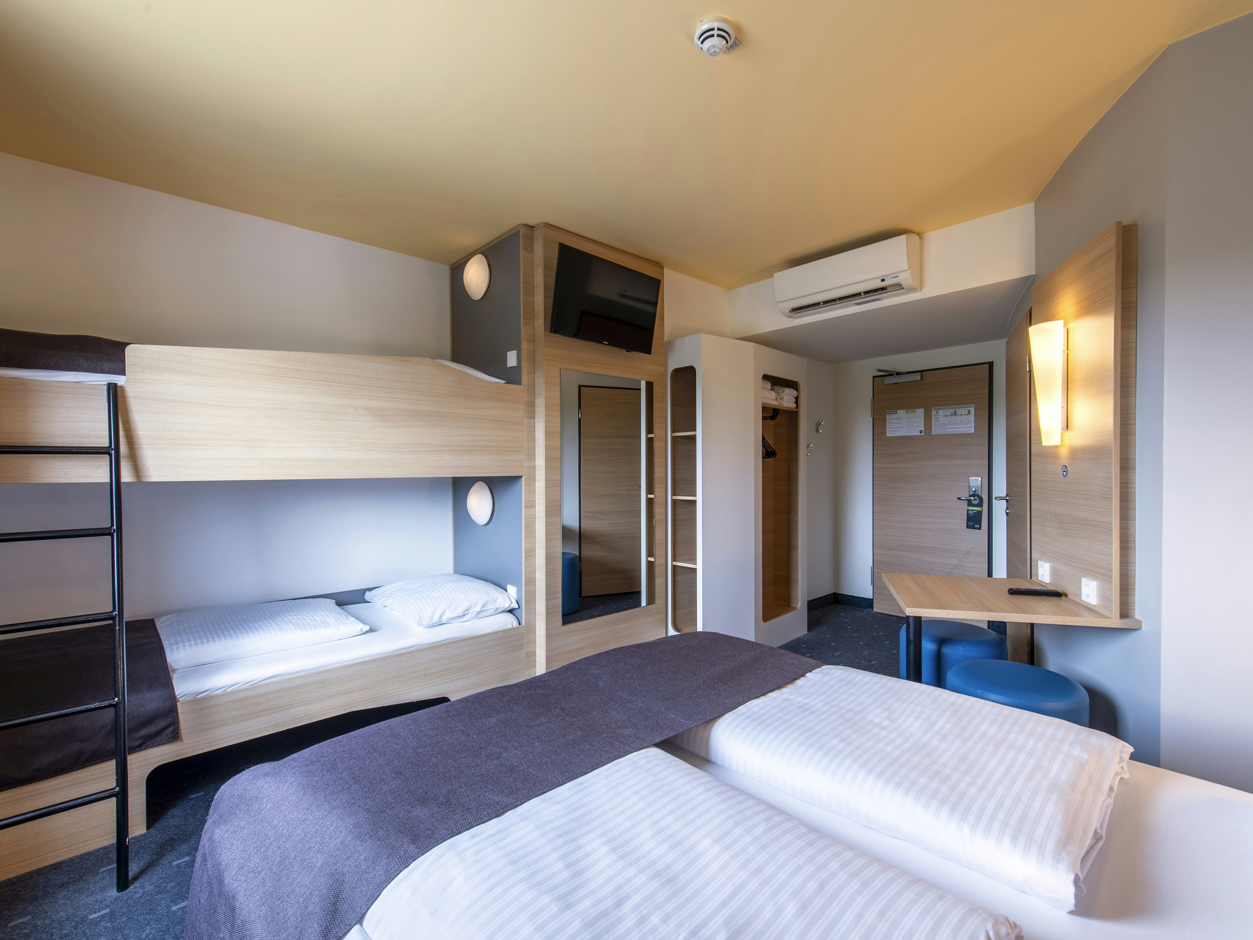 B&B Augsburg 5/30