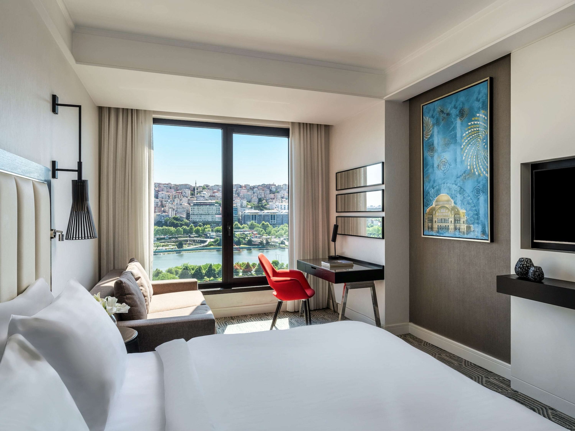 DELUXE, KING BED, SEA VIEW