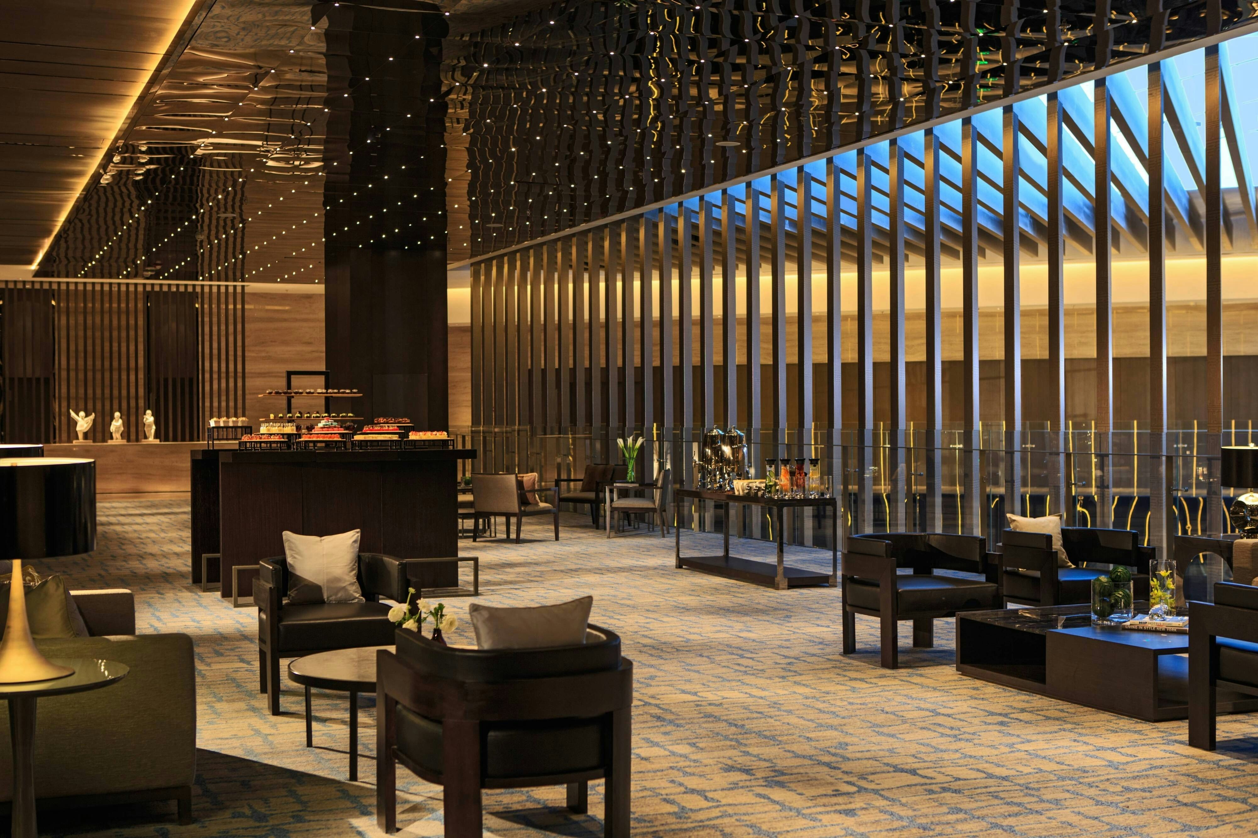 Renaissance Beijing Wangfujing Hotel 7/11