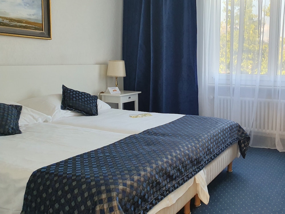 Room, Double Bed, Harbour Side