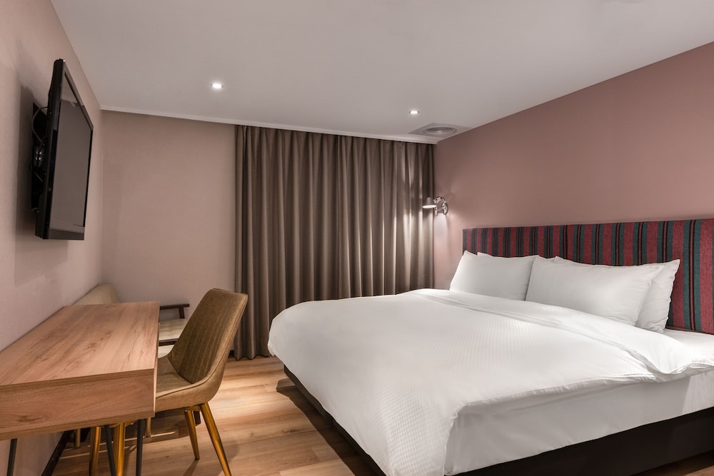 River Inn Kenting 28/48