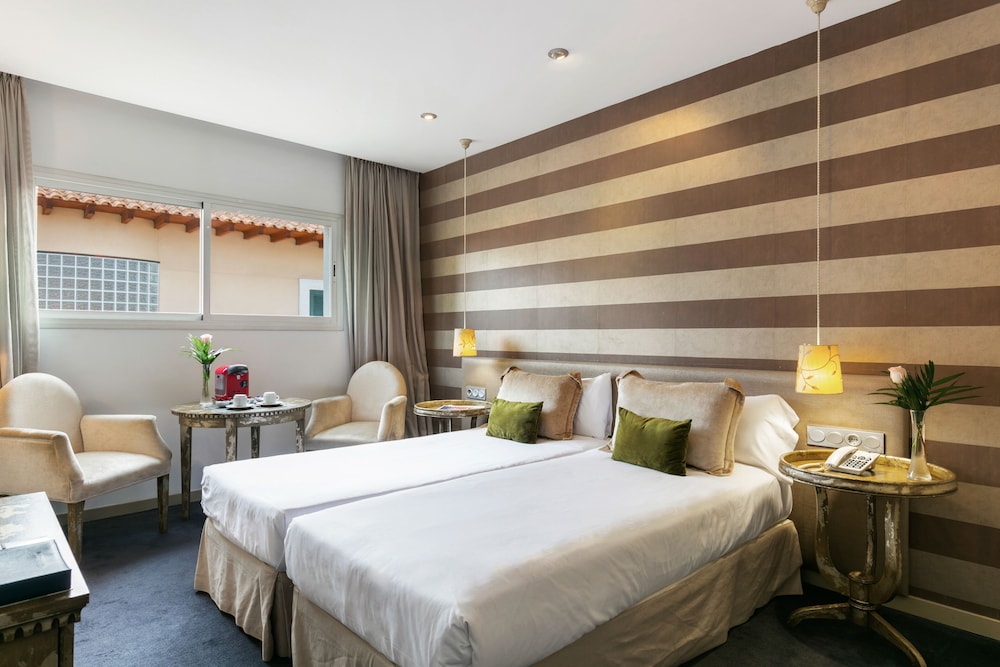 Globales Acis And Galatea Hotel 10/49