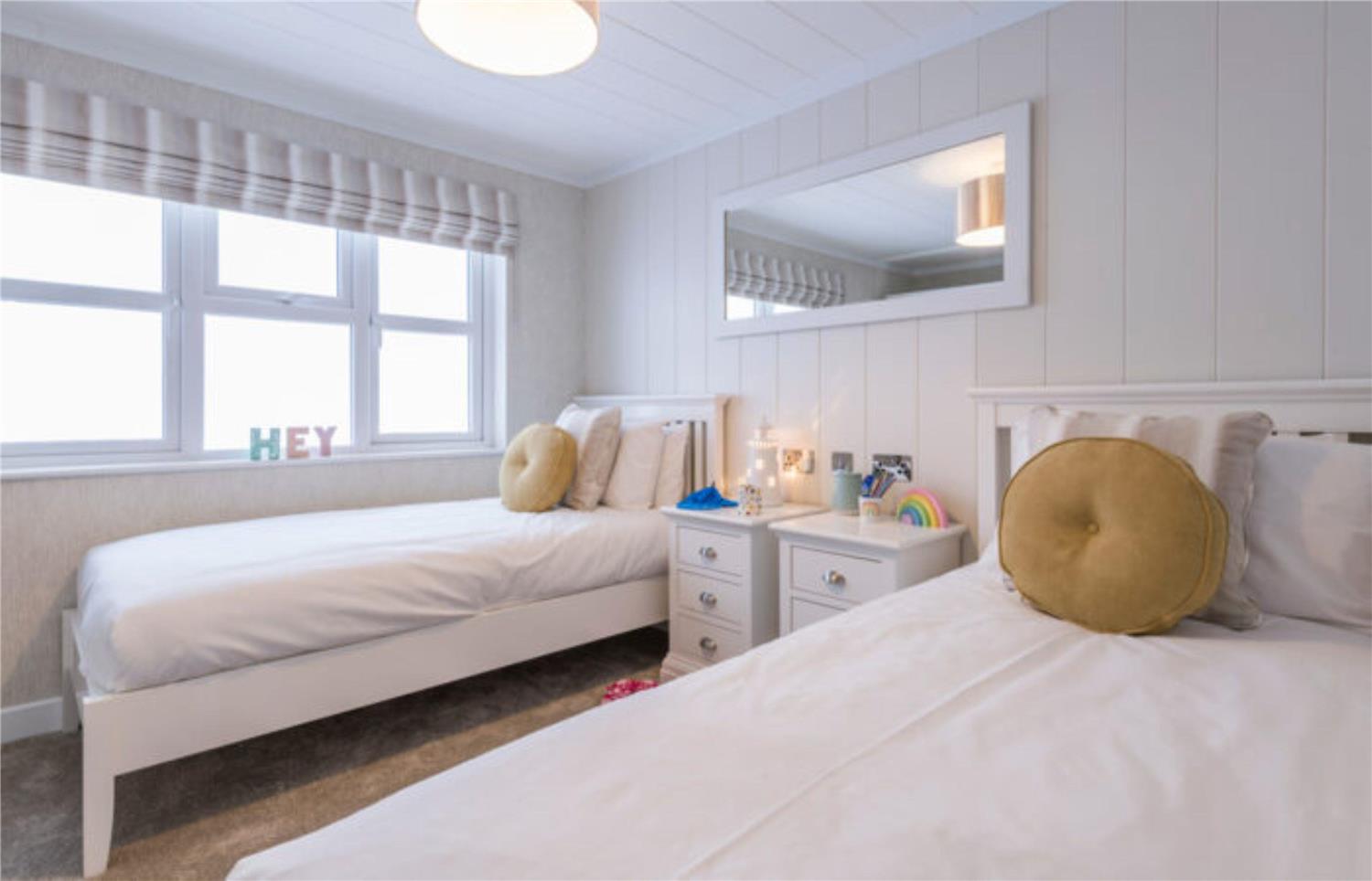 Sure Studio by Best Western Brackenborough Lakes & Resort 10/35