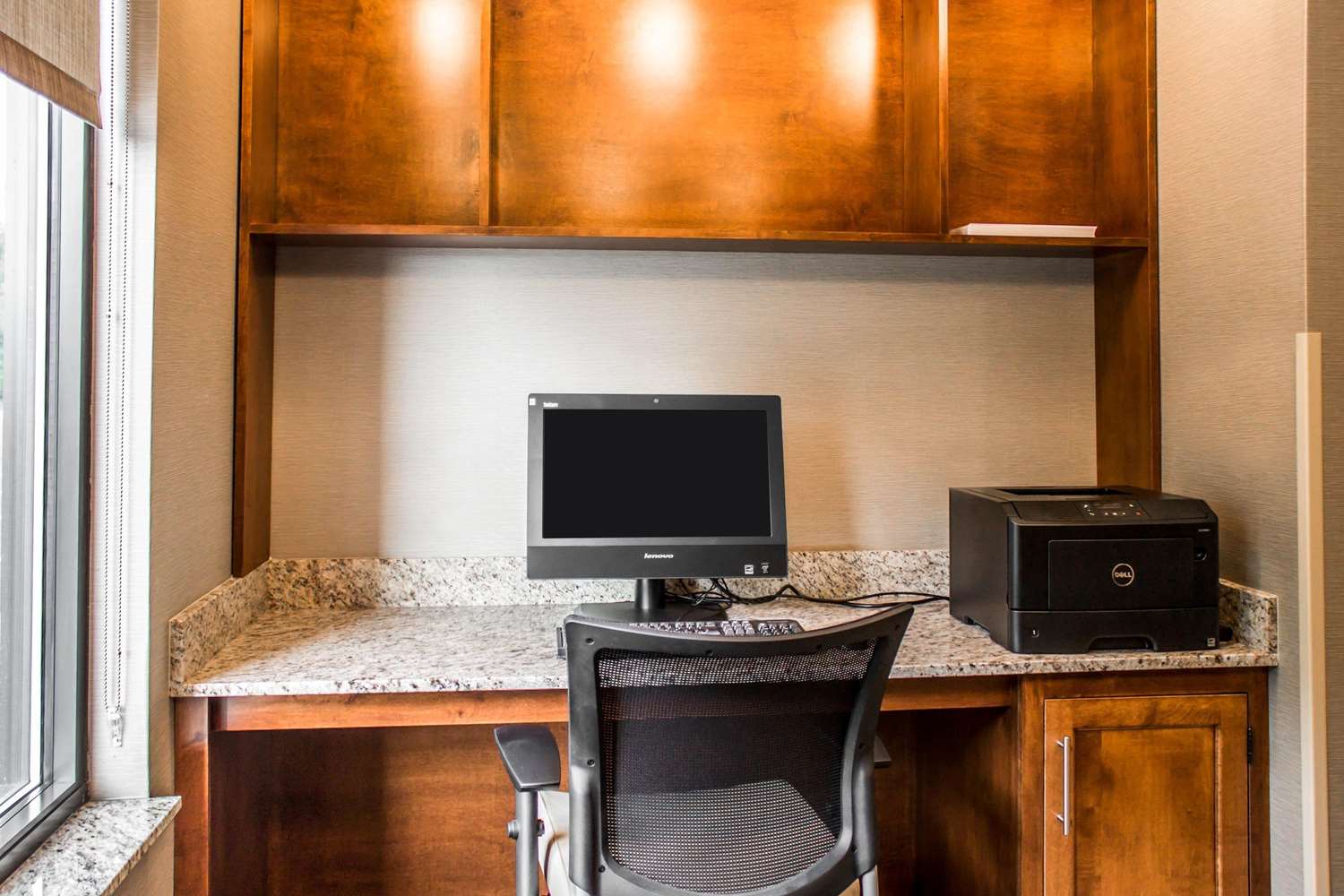 Comfort Suites Hartville-North Canton 38/43