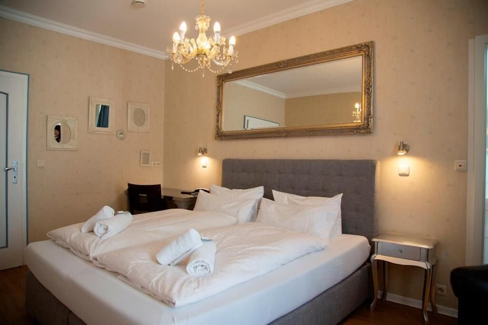 Hotel zum Goldenen Stern 11/50
