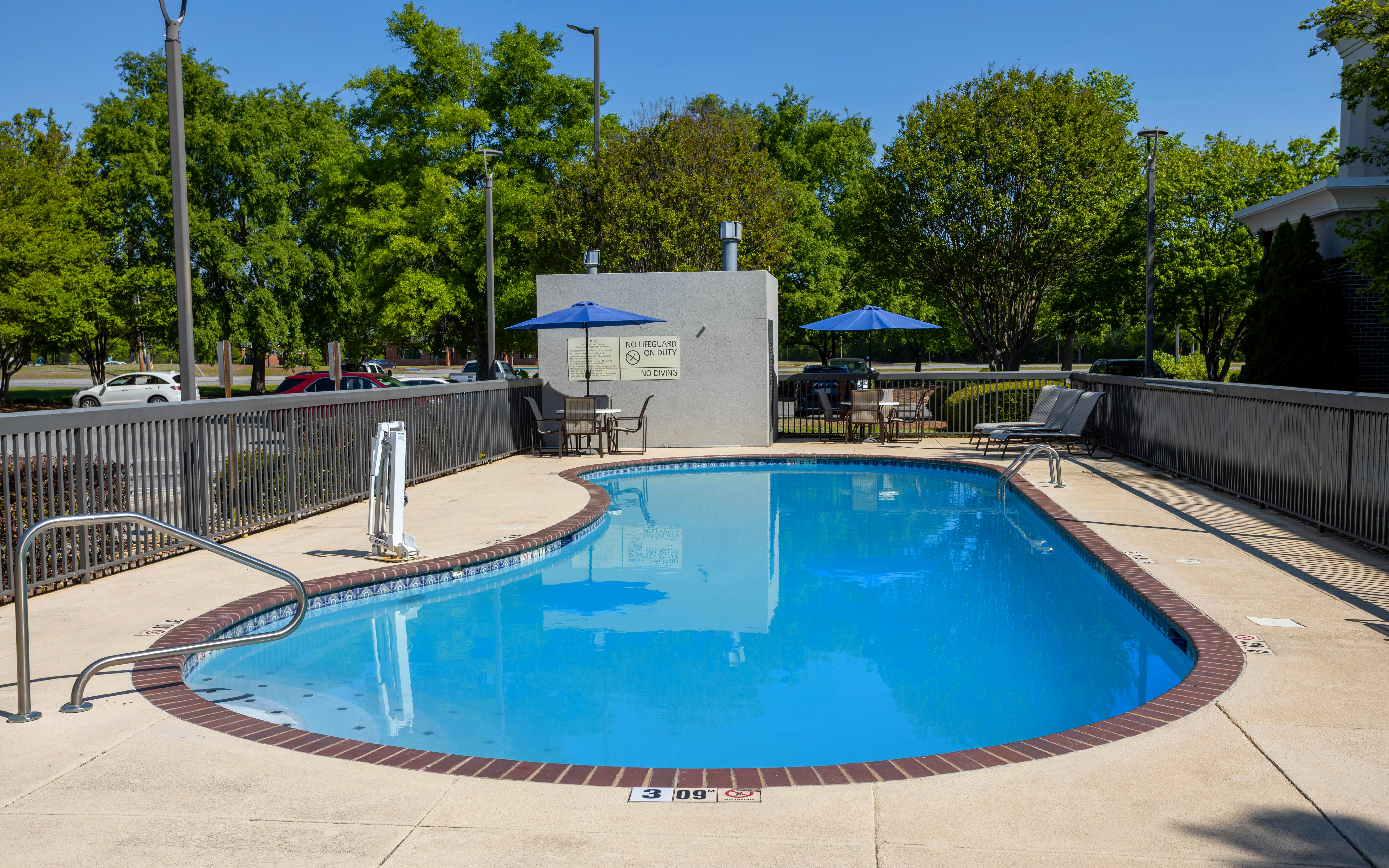 Hampton Inn Madison Huntsville Airport 37/55
