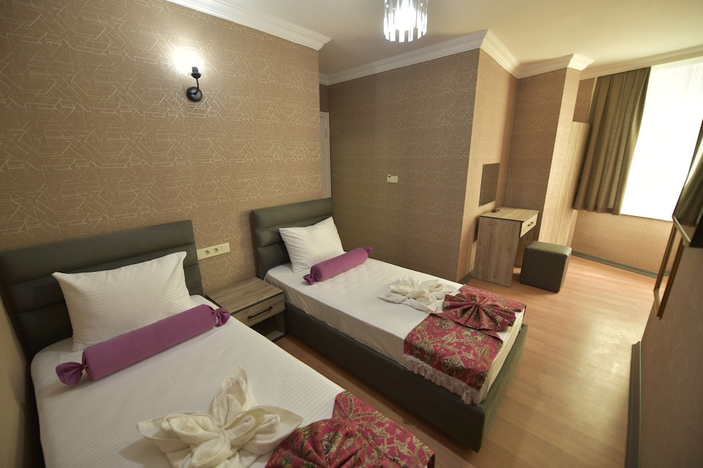 THE LUXX BOUTIQUE HOTEL 30/53