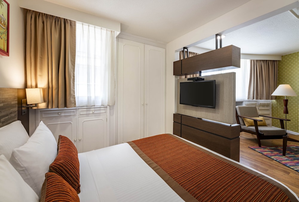 JUNIOR SUITE, DOUBLE BED