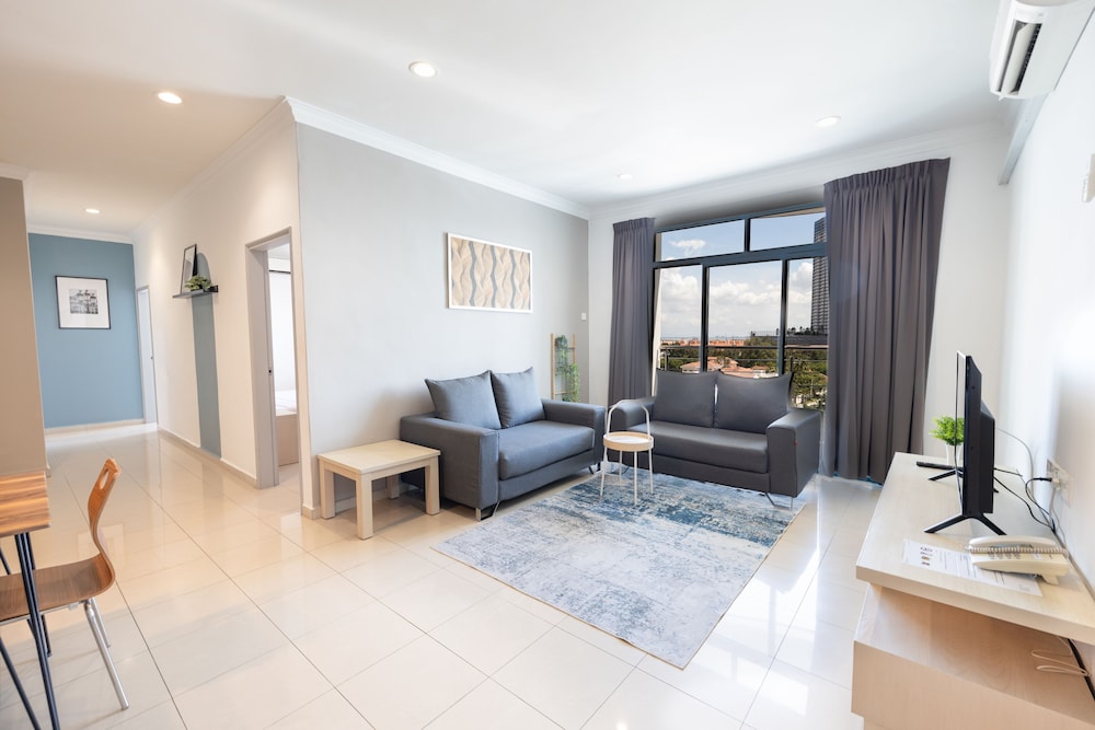Golden View Serviced Apartment 46/67