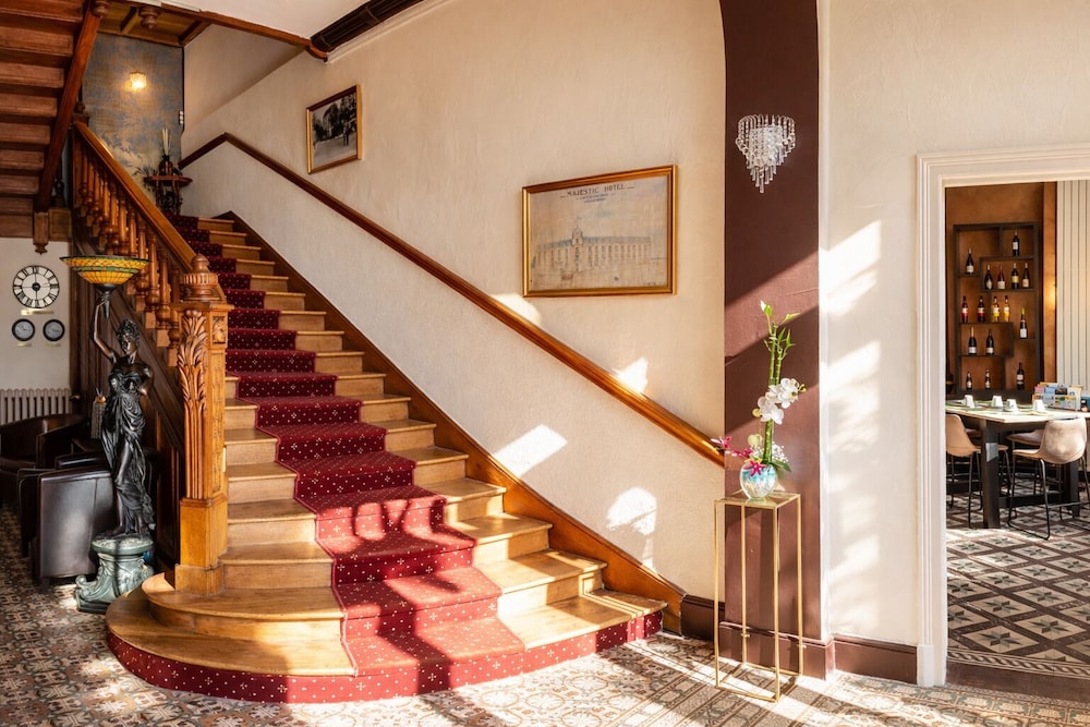 Logis Hotel Le Majestic 9/48
