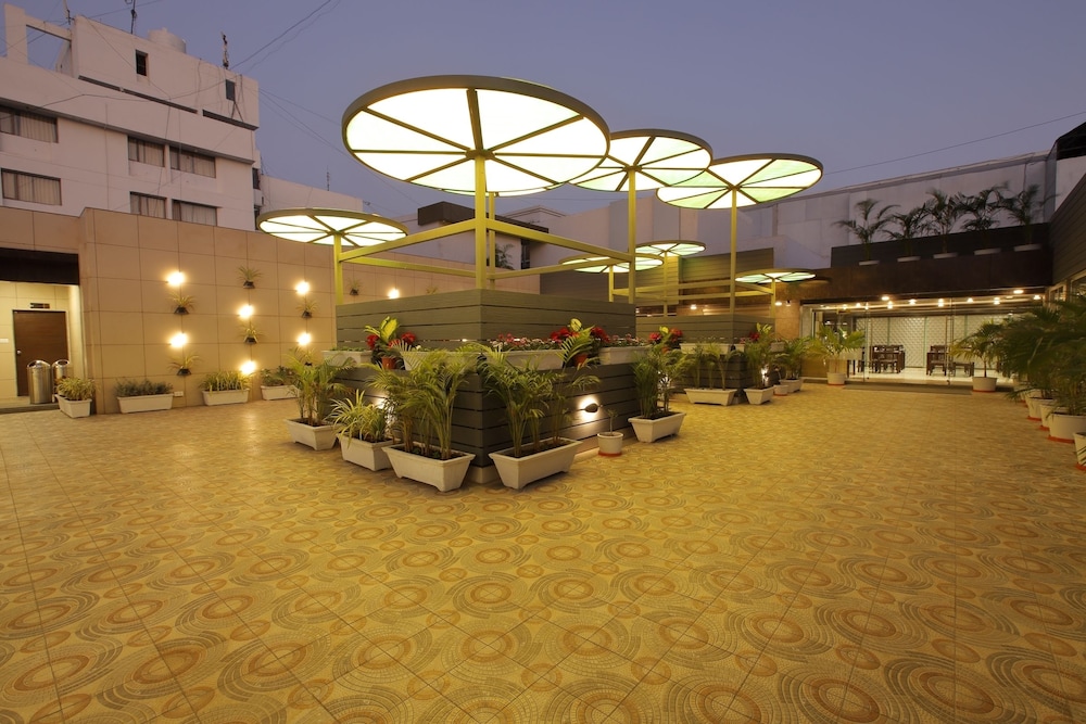 Hotel The Lotus Park 26/29