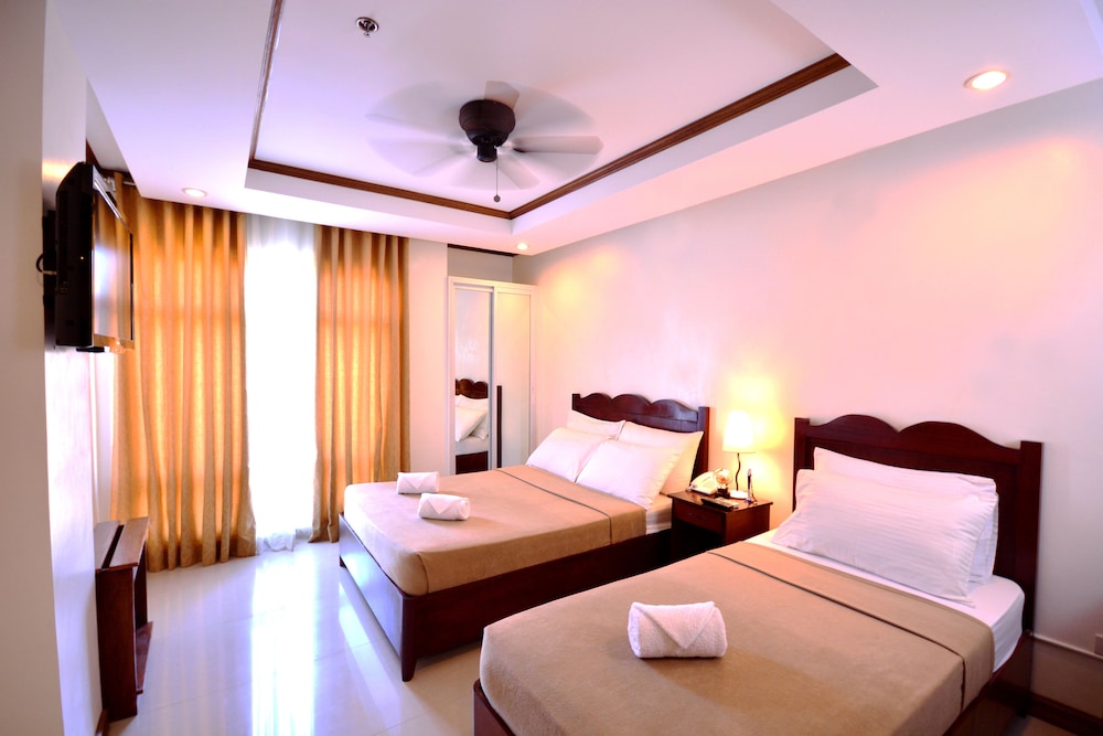 Ipil Suites Puerto Princesa 9/40