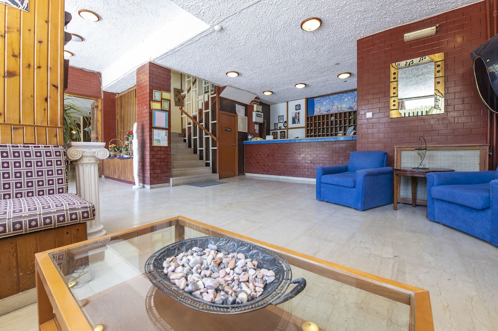 Sun Hotel Kineta 11/75