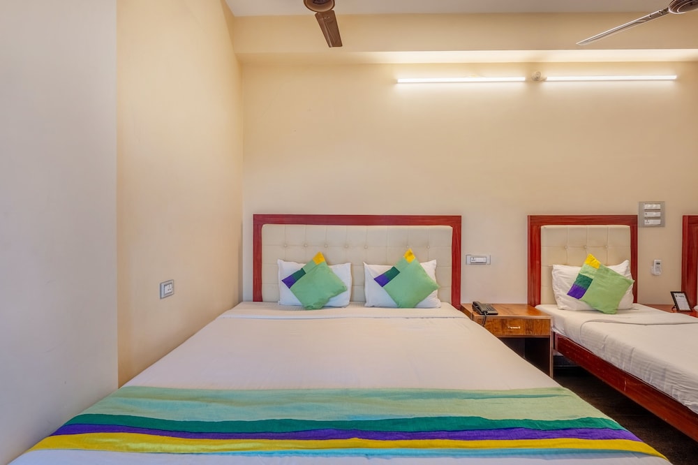 PREMIUM, DOUBLE OR TWIN BED